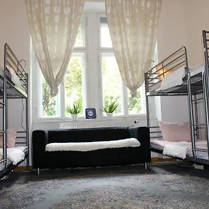 https://prague-hostel-na-smetance.praguehotelsweb.com